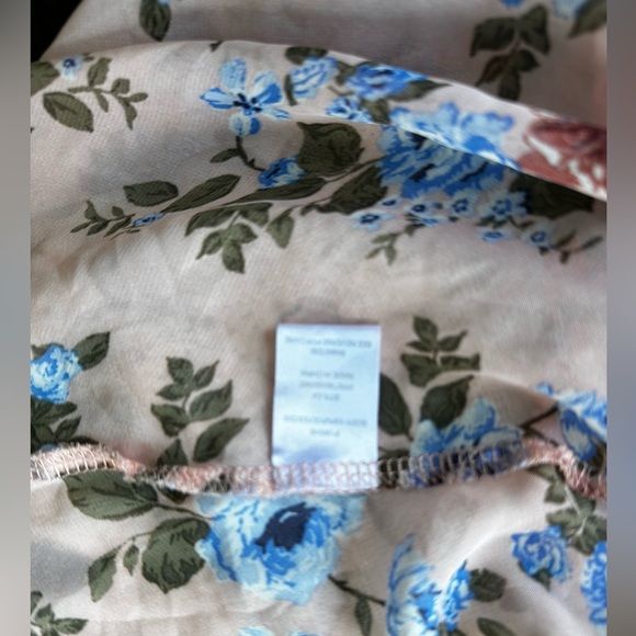 Crave Fame Pink and Blue Floral Blouse - Picture 6 of 7